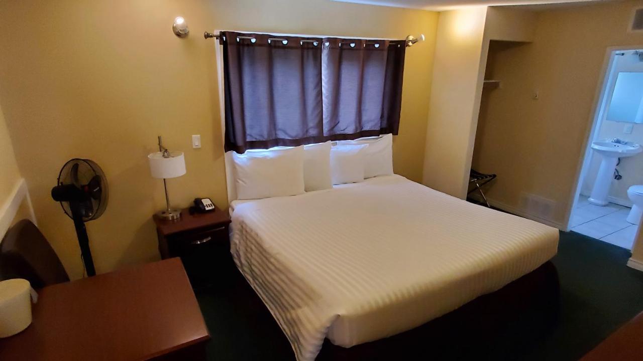 Comox Valley Inn & Suites Courtenay Ngoại thất bức ảnh