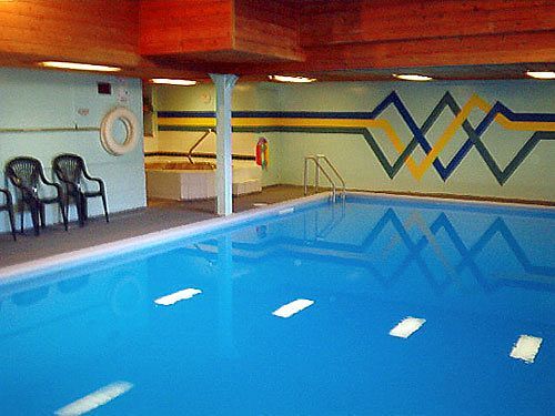 Comox Valley Inn & Suites Courtenay Ngoại thất bức ảnh